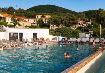 Paese Piscine 
